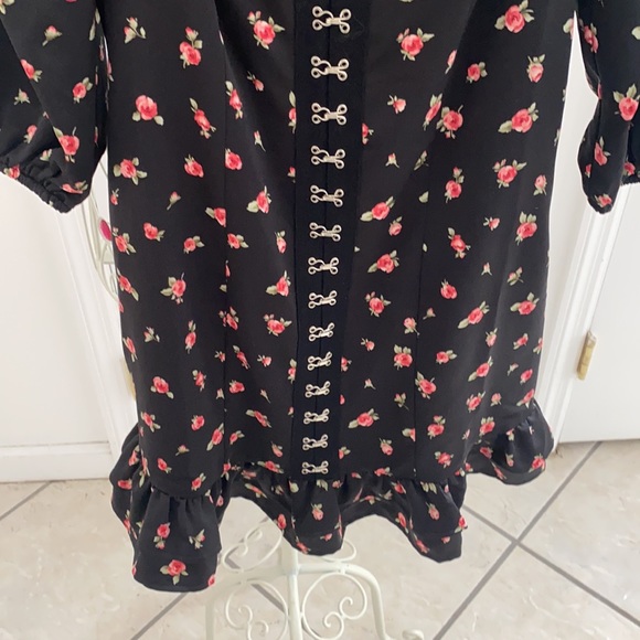NWT! Forever 21 Satin Rose Corset Style Puff Sleeve Mini Dress - Picture 4 of 11